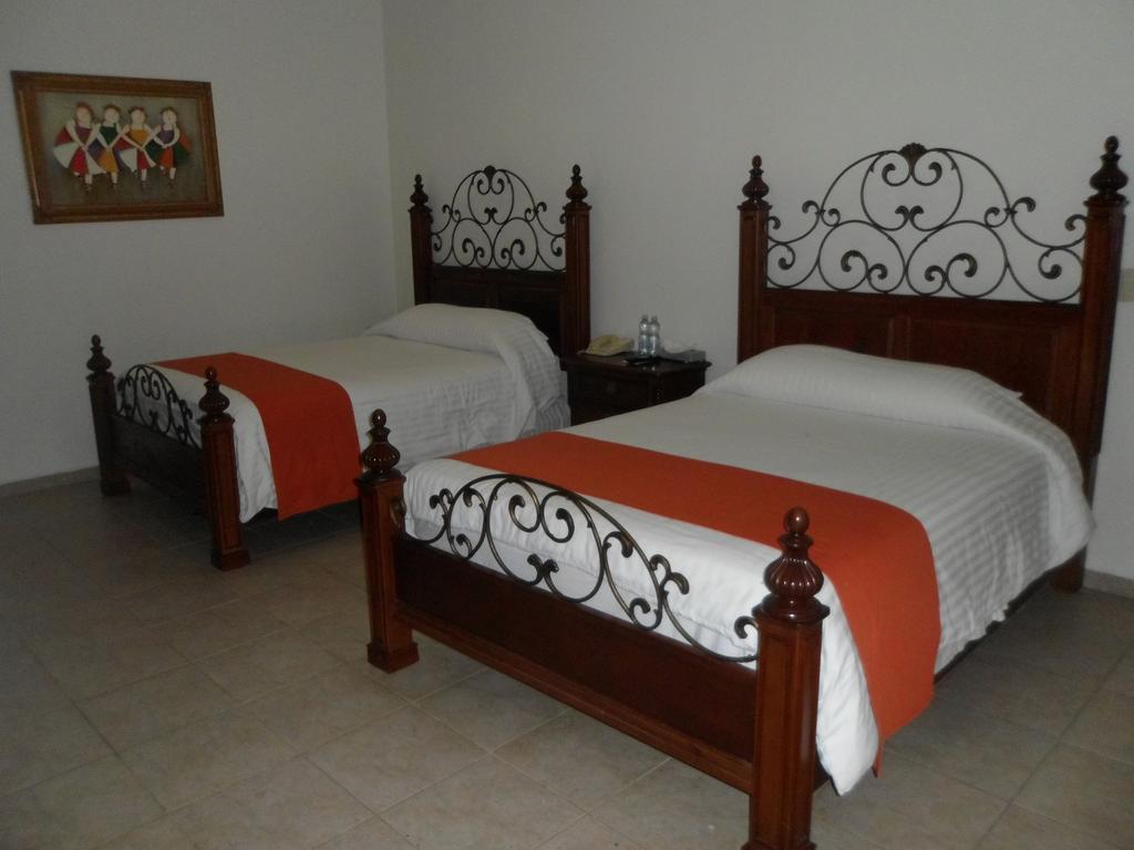Hotel Poza Rica Inn Exterior photo